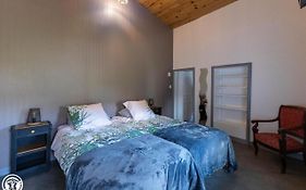 Bed And Breakfast Chambre D'hote De La Petite Toscane D'auvergne À
